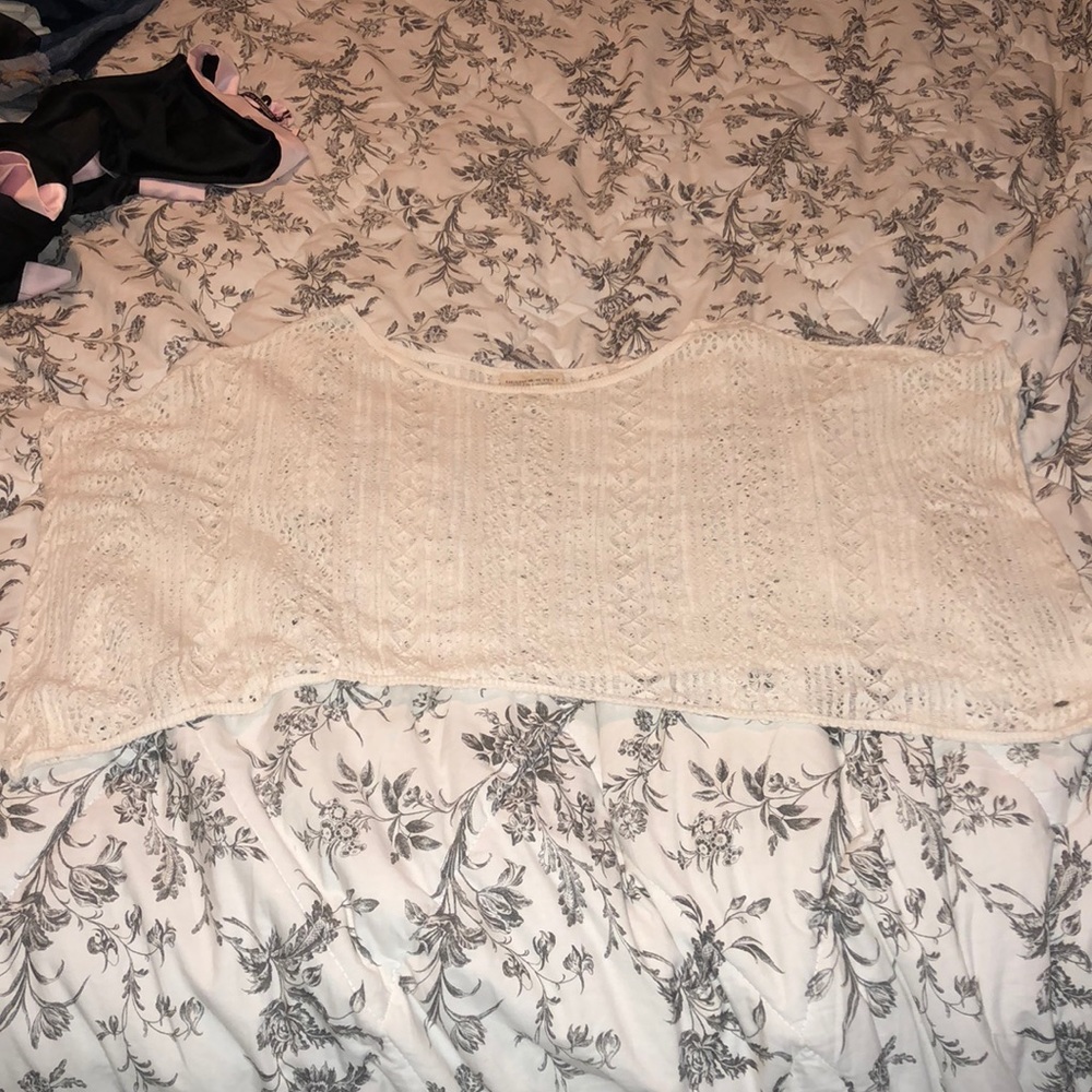 Women’s.crochet style top